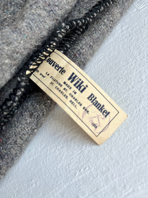 Close up pf a tag of a wool blanket